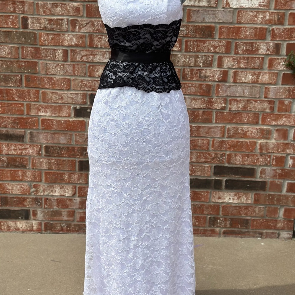 Elegant White and Black Lace Dress